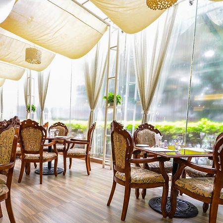 Royalty Hotel Shenzhen Bagian luar foto